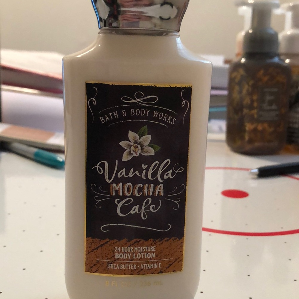 Bath and body works Vanilla Mocha Cafe